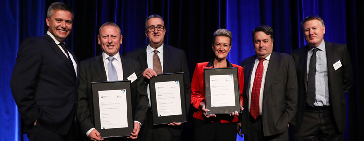 Infrastructure Partnerships Australia CEO Brendan Lyon, Plenary Chief Operating Officer Glenn Hay, Victorian Department of Health Project Director Tony Michele, Peter MacCallum Cancer Centre Chief Executive Dale Fisher and Victorian Department of Treasury and Finance Commercial Division Deputy Secretary David Webster at the 2017 National Infrastructure Awards